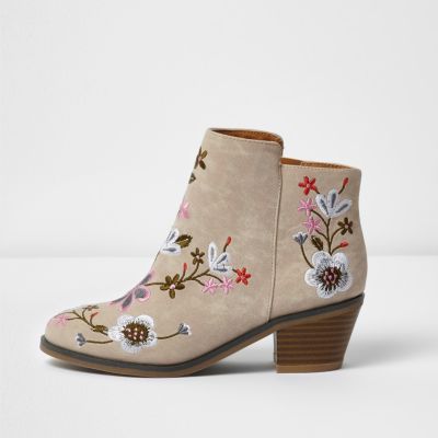 Girls cream embroidered ankle boots